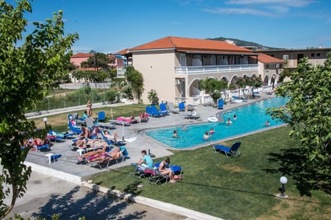 Bird's eye view, Swimming pool