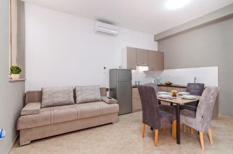 Apartments "M" Palace Apartment in Zadar