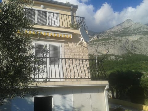 Apartment Gojak Mišo Alen Condominio in Makarska