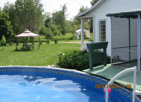 Balcony/Terrace, Swimming pool