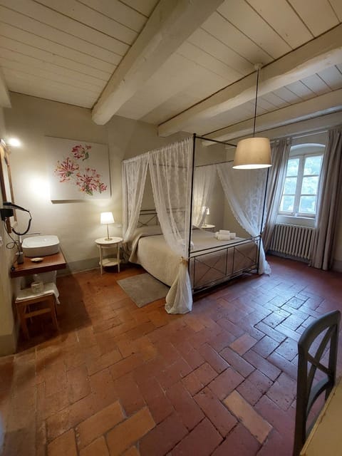 Tenuta La Fratta Farm Stay in Tuscany