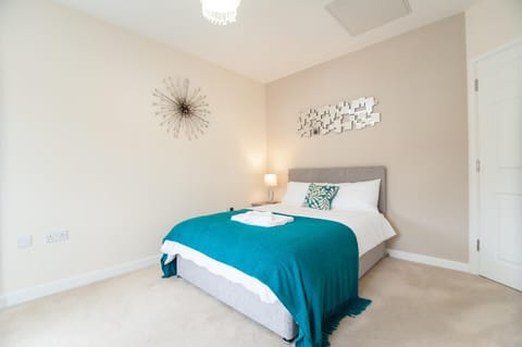 Station Suites Apartment in Watford