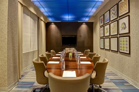 Meeting/conference room