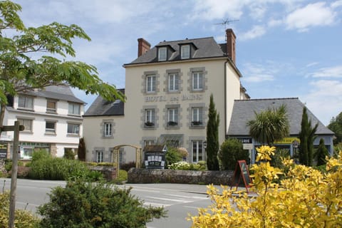 Hotel Des Bains Hotel in Brittany