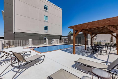 Hawthorn Extended Stay by Wyndham Ardmore Hotel in Ardmore