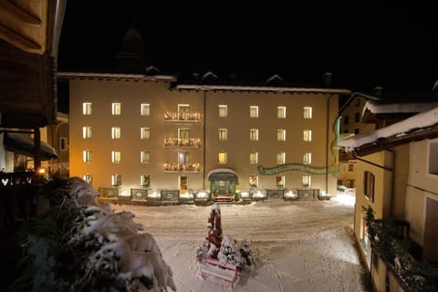 Hotel Du Grand Paradis - 1899 Auberge Boutique Hotel in Cogne