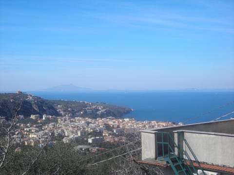 City view, Mountain view, Sea view