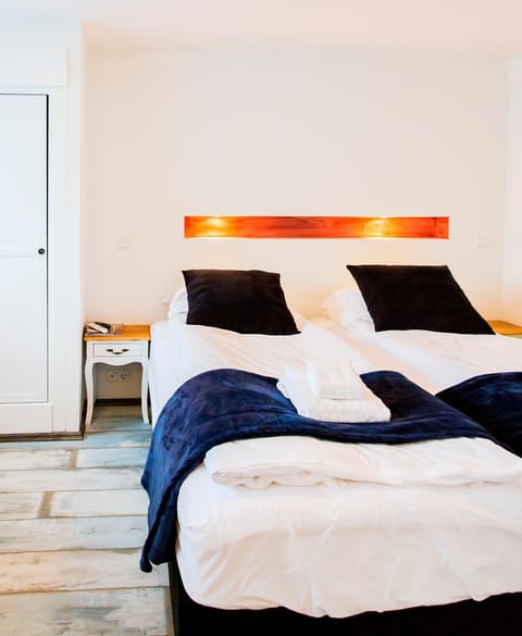 Guesthouse 77 Bed and Breakfast in Greater Reykjavik