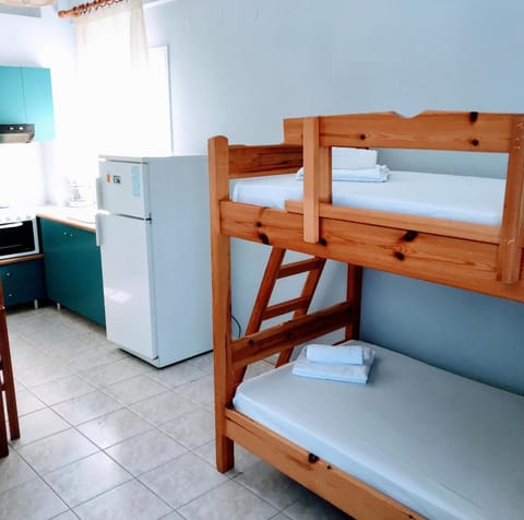 bunk bed, kitchen