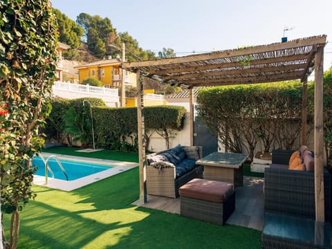 Garden, Pool view, Swimming pool, sunbed