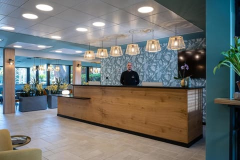 Property building, Lobby or reception