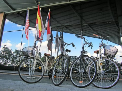 Facade/entrance, Day