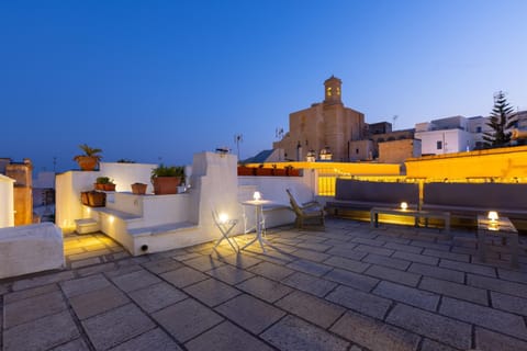 Night, View (from property/room), Balcony/Terrace