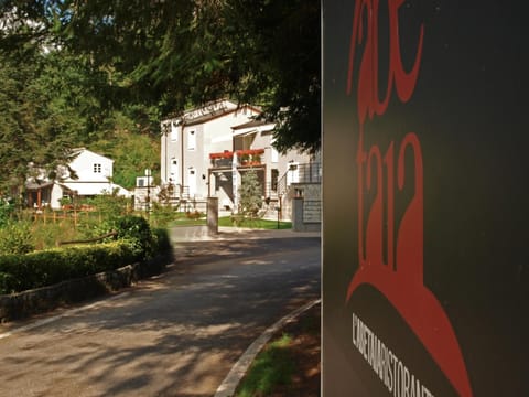 Facade/entrance, Garden view