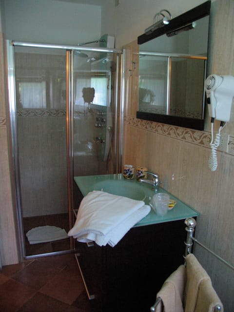 Cuccaro Club - Val di Vara e Cinque Terre Farm Stay in Province of Massa and Carrara