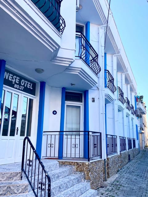 Nese Hotel Bed and Breakfast in Cesme