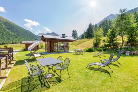 Property building, Summer, Garden, Garden, Sauna, Sauna, Solarium, Garden view, Garden view, Mountain view, Mountain view