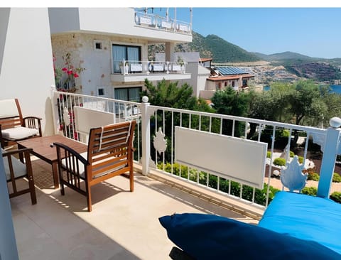 View (from property/room), Balcony/Terrace, Sea view