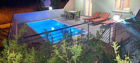 Apartment M&M with private Pool Condo in Split-Dalmatia County