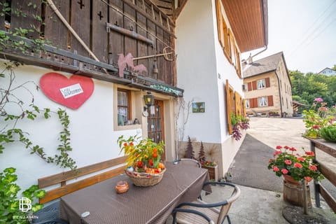 Pension Chesselberg Bed and Breakfast in Aargau, Switzerland