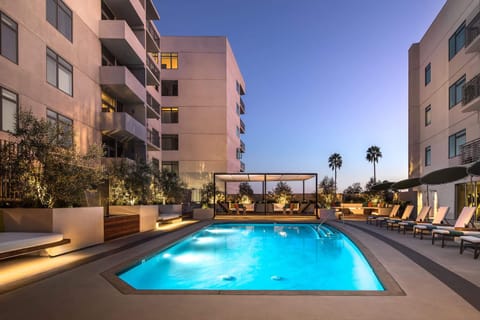 Hollywood's Best Location with Panoramic Views! Condominio in West Hollywood