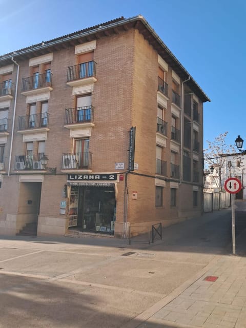 Property building, Facade/entrance