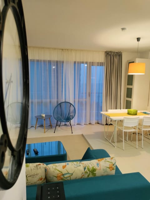 View (from property/room), Living room, Seating area