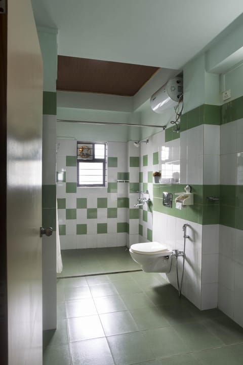 Bathroom, Photo of the whole room