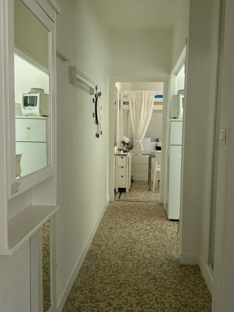 IDÉAL ART DÉCO compris un parking privé sécurisé Darcy Liberté centre Gare-Ville Apartment in Dijon