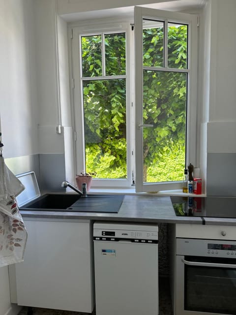 IDÉAL ART DÉCO compris un parking privé sécurisé Darcy Liberté centre Gare-Ville Apartment in Dijon