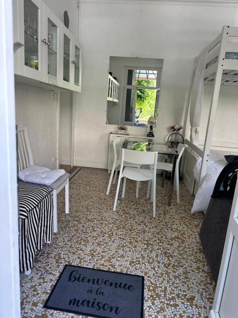 IDÉAL ART DÉCO compris un parking privé sécurisé Darcy Liberté centre Gare-Ville Apartment in Dijon