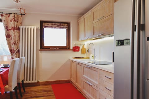 Day, Kitchen or kitchenette