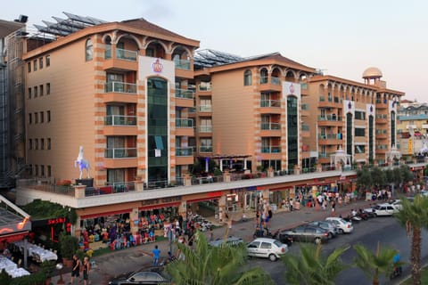 Tac Premier Hotel & Spa Resort in Alanya