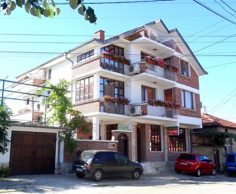 Property building, Facade/entrance