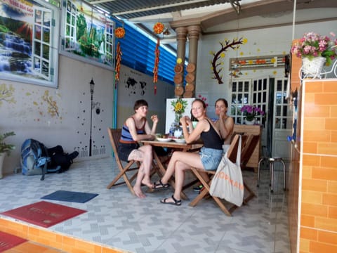 Binh An Backpacker Guesthouse Bed and Breakfast in Bình Thuận Province