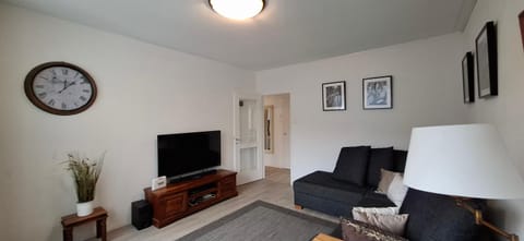 City Apartment Sairaalakatu, lämmin sähköistetty autotalli sisältyy hintaan Apartment in Finland