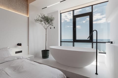 Bathroom, Bedroom, Sea view