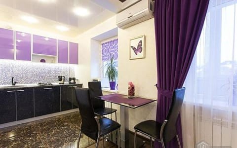 Kharkiv Center Apartment on Hoholya Str, Poetry square Appartement in Kharkiv