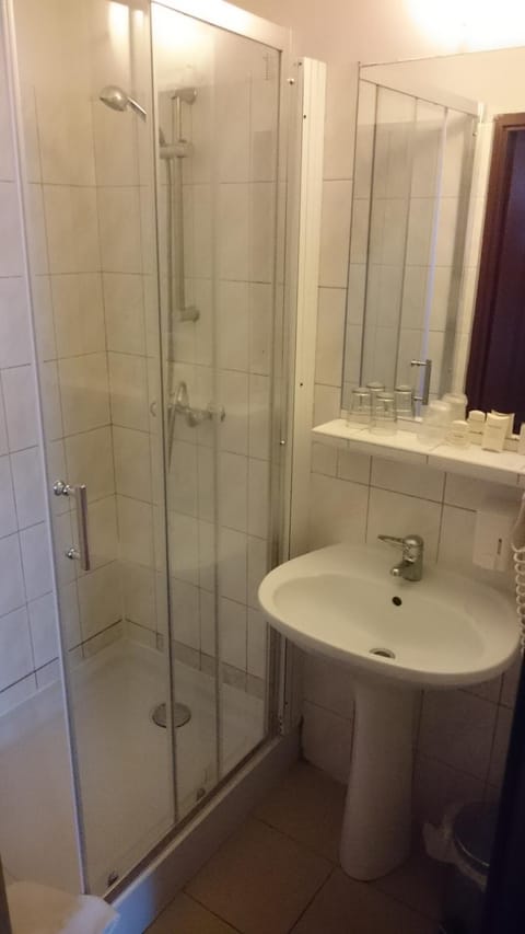 Shower, Other