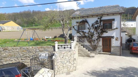 Casa Rural Fuentesil Country House in Asturias