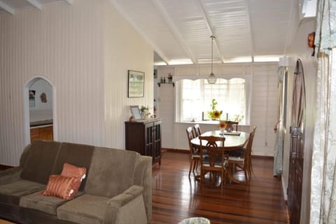Three Bedroom Holiday Accommodation Haus in Georgetown