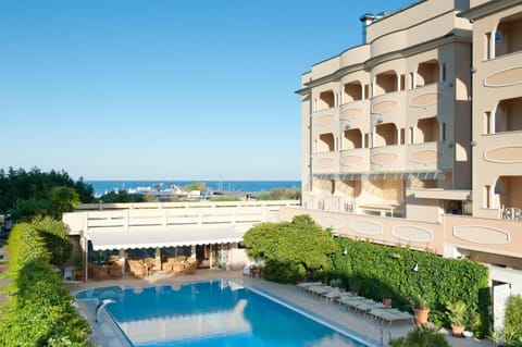 Property building, Facade/entrance, Sea view, Swimming pool