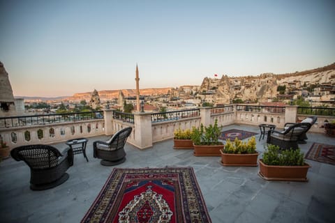 View (from property/room), Balcony/Terrace, City view