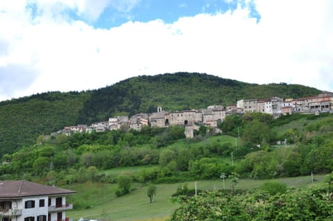 Casa La Palombara House in Abruzzo