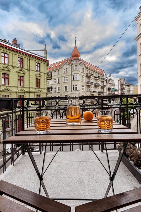 Apartamenty Pomarańczarnia Condo in Poznan
