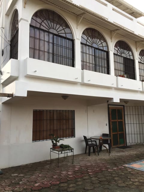 Property building, Patio, Facade/entrance