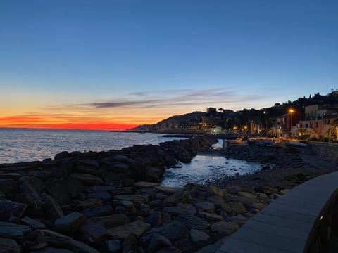 Appartamento Vista mare con Piscina Cala di Sole Apartment in Imperia