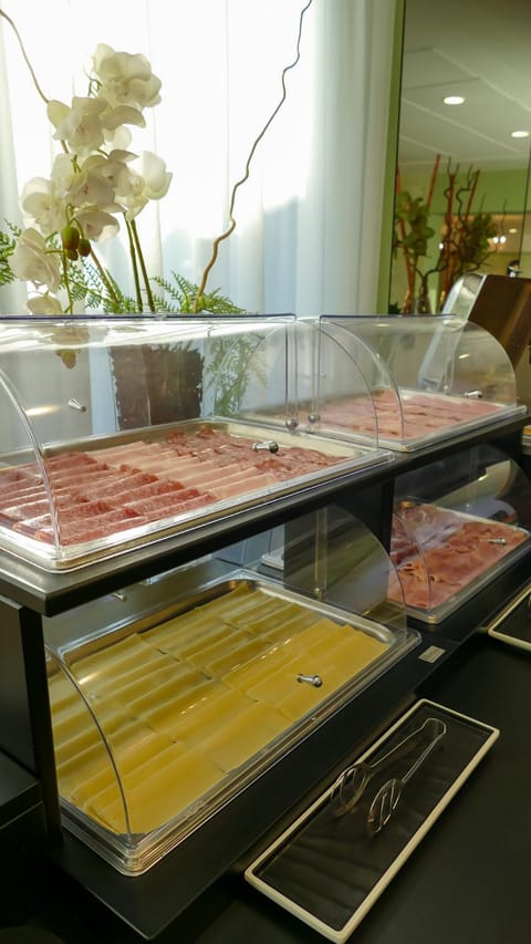 Food and drinks, Food, Breakfast