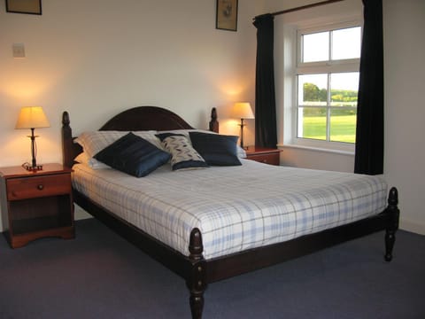 Tollgate Cottages Bed and Breakfast Bed and Breakfast in Freshwater