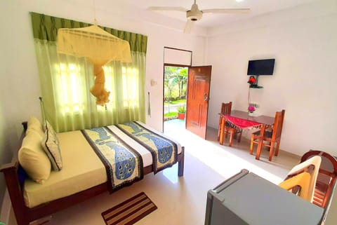 Bed, Photo of the whole room, Bedroom, Area and facilities